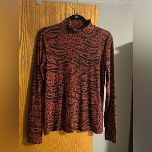 Turtleneck long sleeve Size: XL